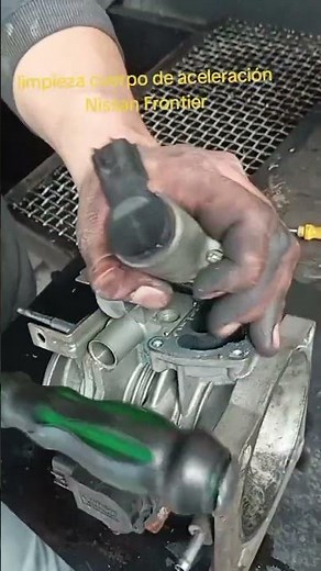 cleaning the throttle body of a Nissan Frontier