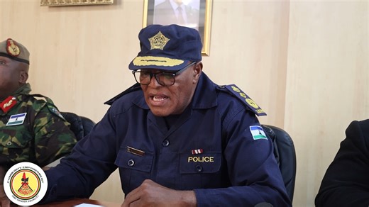 Litsi tsa ts'ereletso li re Basotho ho khaotse ho tseka naha, ka ha boitseko ba bona bo baka liqabang lipakeng tsa Lesotho le linaha tse ling. #moafrikafm #phutsalatso #lehakoelalitaba | Moafrika Radio Television - Mr TV