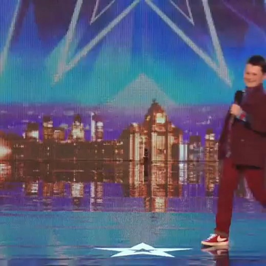 David's mini-me singer Ellis Chick swings through his audition!Watch it in comments 👇👇👇 | Us Foxis