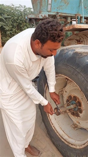 Can anyone tell me the reason for using a pulley on the rim of a tractor to operate a drill machine?