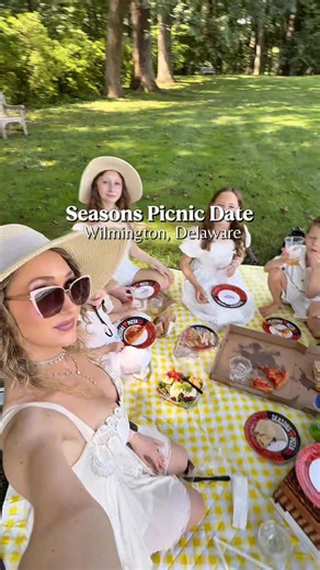 🍕Turn any picnic into a perfect date with Seasons Pizza! Order to-go, delivery or online at seasonspizza.com & create your own picnic feast. 💕Thank you First State Dates for sharing this date idea! #Delaware #seasonspizza #pizza #pizzatime | Seasons Pizza Restaurant