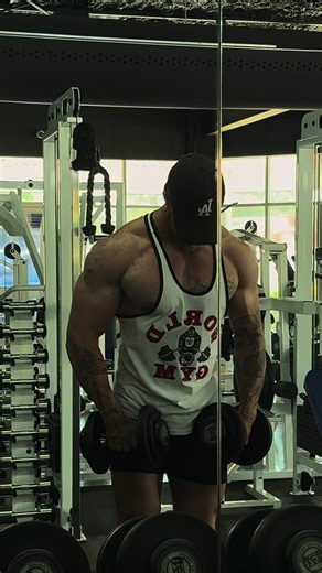 Embracing Old School Vibes in Bodybuilding