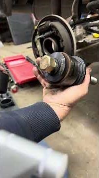 2002 Ford escape rear wheel bearing installation step you cannot skip or it will cost your bearing￼￼