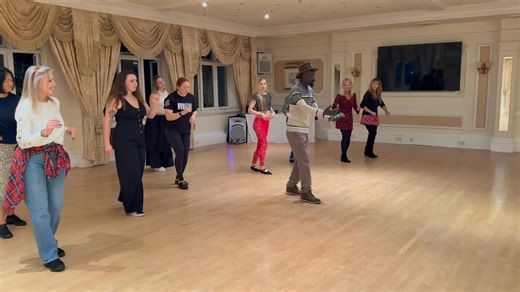 💃🕺❤️Tonight is SALSA & BACHATA at TLH Victoria Hotel Torquay. ✅Doors open at 19:30 ✅20:00 BACHATA beg/Inter ✅21:00 SALSA beg/Inter 💃No experience or partner required. 🔷https://facebook.com/events/s/weekly-salsa-bachata-kizomba/1985798648623603/ | Bay Salsa