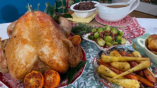 Phil Vickery’s Perfect Roast Turkey and Gravy with Stuffing