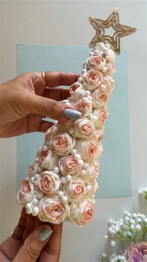 ardhi.kalyani (𝓐𝓶𝓶𝓾𝓵𝓾) on Instagram: "🎄✨️DIY Winter Decor ideas Part-2✨️ Watch the detailed tutorial on my youtube channel "Kalyani's corner" link given in my bio ❤️ . . . . . . . . #Kalyaniscorner #christmas #trendingcrafts #artandcraft #newyear"