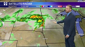 Monday forecast: Summer-like conditions for Chicagoland, potential for severe weather overnight