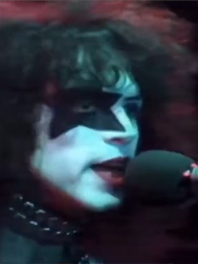 Kiss Strutter 1975 Live Performance Highlights