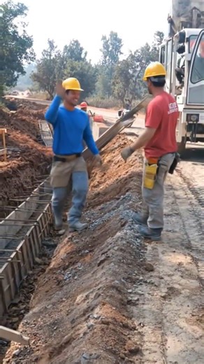 Toe wall #concrete #mixer #ajax #construction