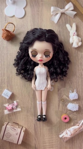 Mini-Svetlin's Journey: Custom Blythe Doll Packing Tips