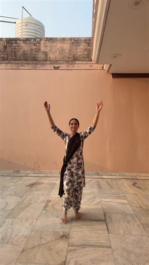 plz don’t judge my Bhangra, I’m more of a Gidha girl 🫣 #punjab | bhangra