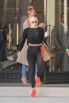 Jennifer Lopez - street style