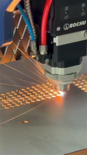 High-speed laser cutting machine 3.2m✖️1.6m with 2G linkage acceleration