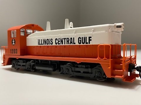 Walthers Mainline SW7 Illinois Central Gulf product review Part II: installing next18 decoder