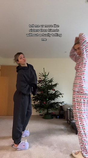 she went right for the 🍒