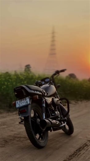 #love #dialogue #shayari #sanjaydutt #sanjubaba #khalnayak #sanjay_dutt_status #viral