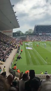 Another view of Leeds last minute winner against Plymouth today to win the Championship 🏆👏 Credit: Nick Morgan | Football fans Home and Away days