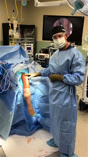 My work life as an orthopedic sports doc! #sportsmedicine #orthopedics #orthopedicsurgeon #myworklifetiktokcontest