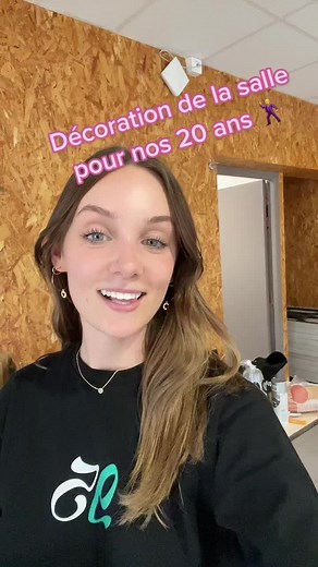 Décoration de la salle pour notre anniversaire theme disco 🪩🎉 Vous voulez voir le résultat final ?? #20ans #birthday #foryou
