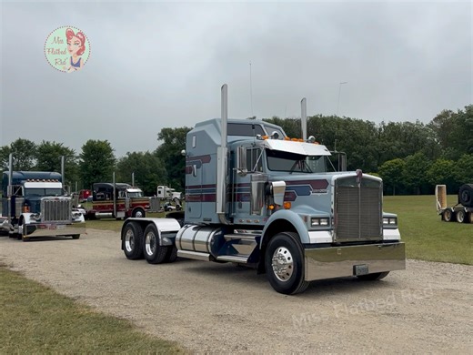 111K views · 3.6K reactions | Peterbilts, Kenworth, and Freightliner leaving the Clifford Truck Show  | Miss Flatbed Red | Facebook