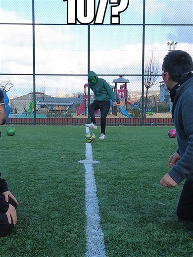 Mastering the Perfect Straight Shot in Football