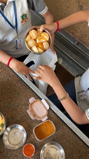 Classroom cuisine🌶️🥂… |insta id: ctrl.alt.techh |