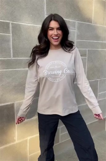 Mama's Boobery has two locations and they're always on tap! Haha! We love this fun nursing top in this super soft high-quality cotton! NURSING ACCESS: There's a hidden zipper along the graphic. It's one long zipper with pulls on both sides, which is perfect for pumping or any size chest.FABRIC: 95% cotton, 5% cotton SIZING: Fits true to size.MODELS: Alex is 5'6, a size 2, and is wearing a size XS.Denita is 5'5, a size M/L (10/12) and 34 DDD/F and sized down to a medium.JeriKay is 5'9, a size 20,