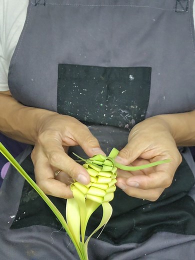 Cómo Tejer Palmas para Semana Santa en Tutorial Paso a Paso