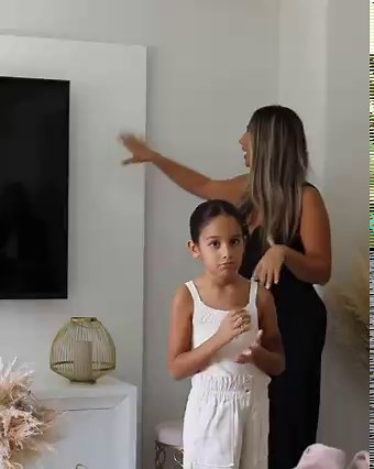 Noemí Salazar nos enseña su increíble salón 🏠 | Cuatro