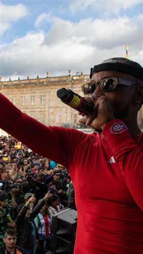 🎤 Hablamos con el rapero venezolano Larry Rada, más conocido como Apache @apacheoficial , quien nos compartió detalles de su trayectoria, sus colaboraciones y la relevancia de su álbum junto a Canserbero, una obra clave en la historia del rap Latinoamericano. 🎙️ Entrevista por Laura Catalina Ortiz (@lau_c20) #Apache #Canserbero #RapLatino #ConciertoDeLaEsperanza2025 #HipHopLatino | Radiónica