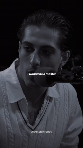 Good Music | Song’s on Instagram: "This is so impressive, they sounds perfect!! Song: I Wanna Be Your Slave - Måneskin (Performed by dans Popopop avec Supermodel) #ıwannayourslave #måneskin #englishsongs #acoustic #music #liveperformance #songlyrics #bgm #reels #reelsinstagram #explore #unexpectedsongs"