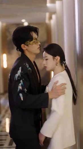 Satu Malam dengan Pria Misterius… Ternyata Dia Penguasa Keluarga yang Ingin Kupermainkan #dracin #shortdrama #reels #meyzashireen | Meyza Shireen