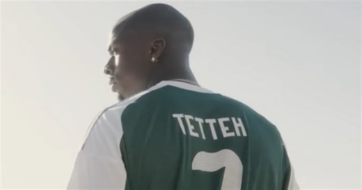 Ο Ανδρέας Τετέι φόρεσε τη φανέλα με το νούμερο 7 στον Παναθηναϊκό και έκανε ποδαράκια στη Φωκίωνος Νέγρη