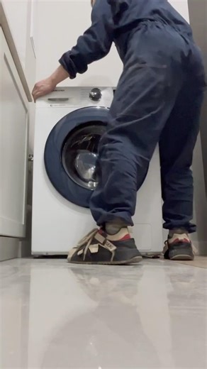 Connecting a washing machine #handyman #plumbing #homefix #shorts