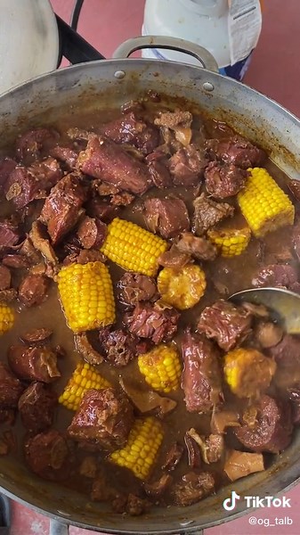 Delicious Smothered Tripe Recipe by Louisiana Boys