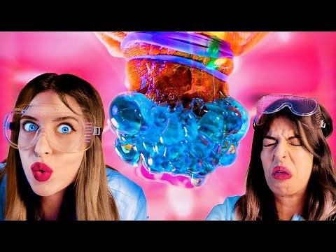 Weird SCIENCE EXPERIMENTS you can try yourself at home!