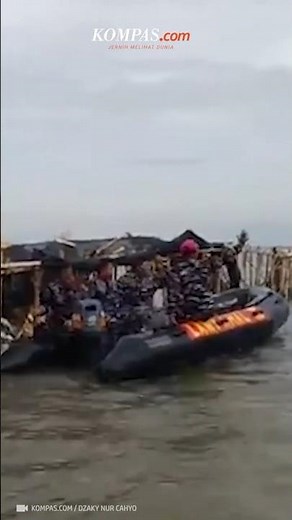 Aksi Prajurit TNI AL Bongkar Pagar Laut Tangerang