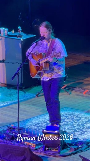 Billy Strings — Everything’s The Same 🎶 (Ryman)