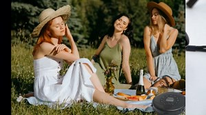 CD Player Portable,Discman Rechargeable,Walkman CD Player with Speaker, Headphones,CD-R,MP3 USB playable,Anti Skip CD Playing for car,Suitable for Personal or Multi-Users,Black