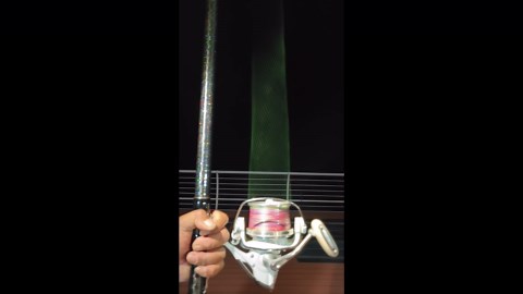 Impressive long-distance cast with colorful fishing line in Liaoning, China