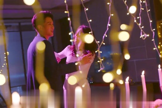 495K views · 9.5K reactions | Cô gái thất vọng khi phát hiện ra màn cầu hôn từ người yêu không phải do anh tự tay chuẩn bị | Delphis flower | Facebook