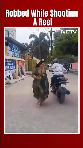 Chain Snatching | She Was Shooting A Reel When A Biker Snatched Her Chain