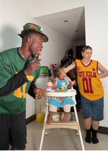 Maya's Favorite Sticker Reactions Revealed!