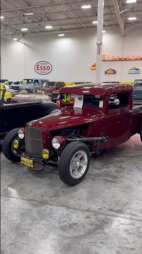 Classic Cars at Unique Classic Cars Mankato Minnesota November 2025