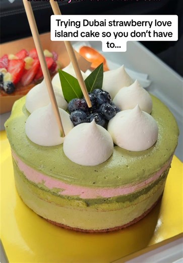 Trying Dubai strawberry love island cake so you don’t have to… #food #eating #mukbang #cake #dessert