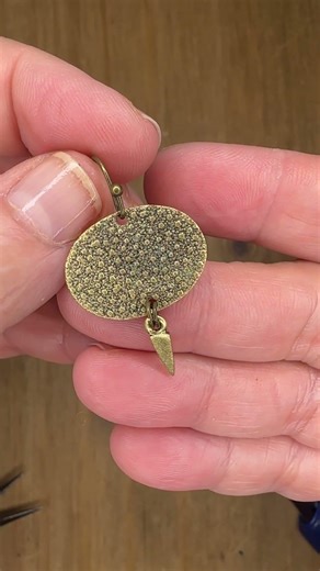 Jewelry Making Quick Tip - I almost always use more than one jump ring for my connections!!! 🩷