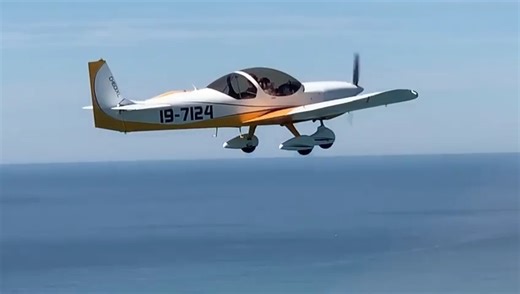 14K views · 192 reactions | Enjoying the ride in a Zenith CH 650. #BuildItFlyIt The year 2024 marks the 40th anniversary of the CH600-series designs from aeronautical engineer Chris Heintz. The Zenith CH 650 is the latest model in the low-wing CH600-series. | Zenith Aircraft | Facebook