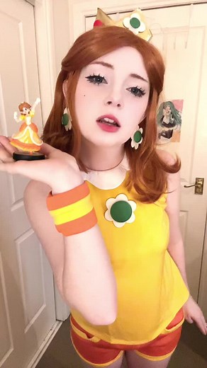 Get It Daisy: A Princess Daisy Cosplay Showcase