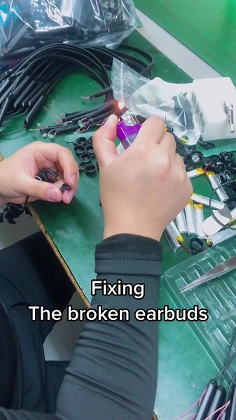 Yes, she is fixing the broken earbuds Please leave your comments for your questions. #earphone #factory #fix #dailyroutine #china #productionline #fithem#tiktok