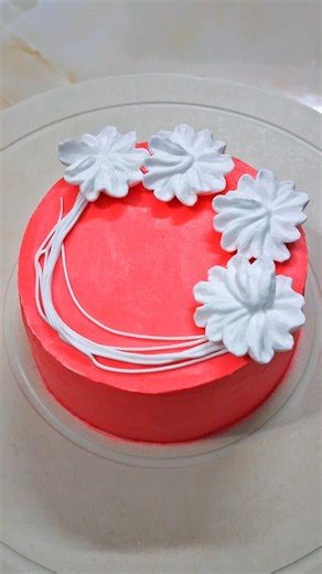 Simple cake decoration #shorts #shortsvideo #short #viral #viralshort #2026 #cake #cakedecorating